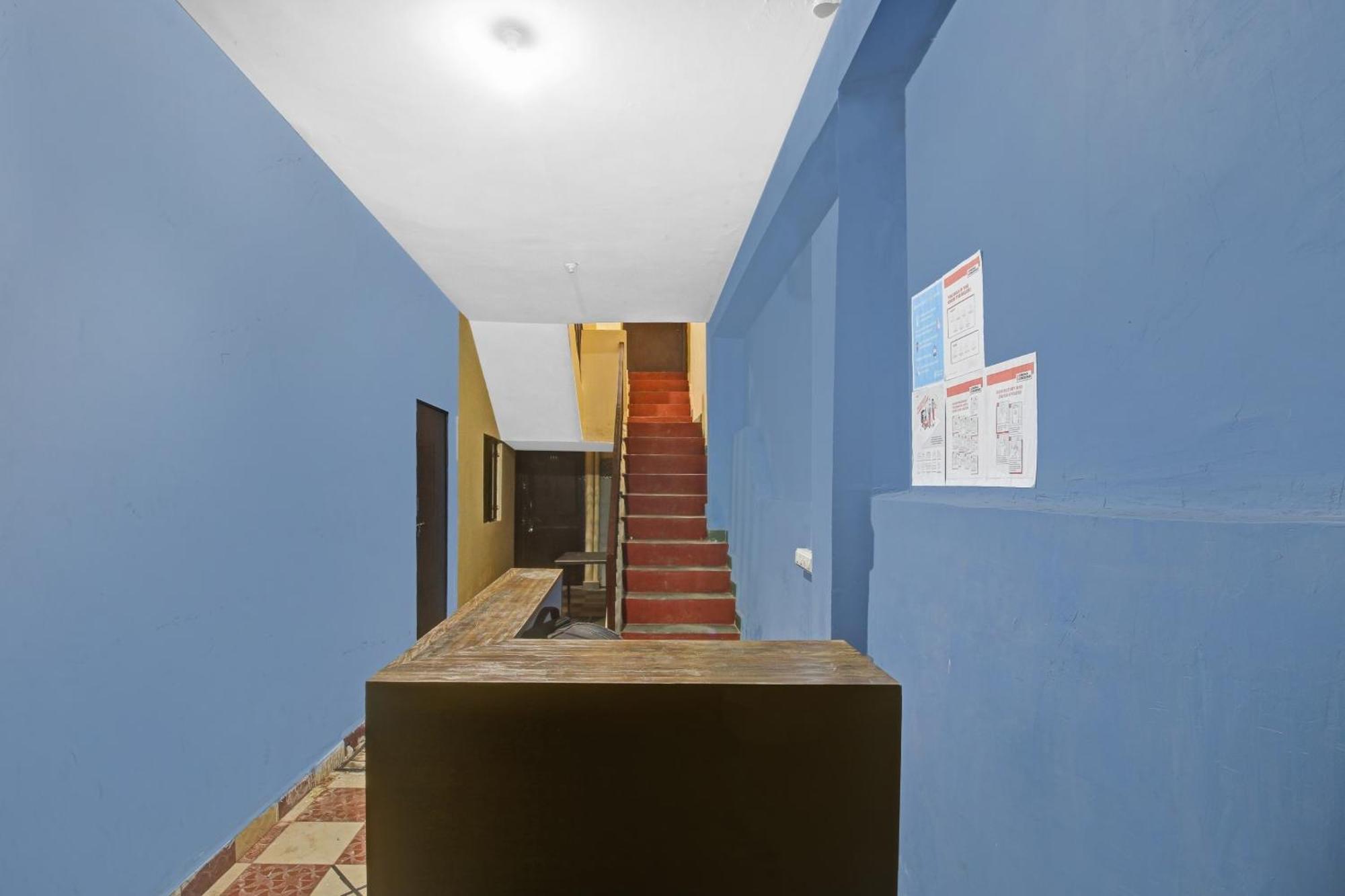 Hotel O Red N Blue Bhopal Buitenkant foto